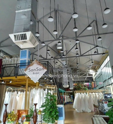 hệ thống làm mát cửa hàng áo cưới